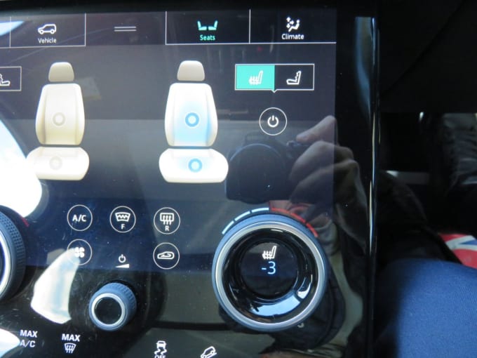 2025 Land Rover Range Rover Velar