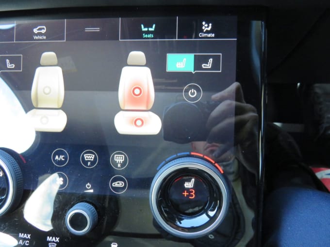 2025 Land Rover Range Rover Velar