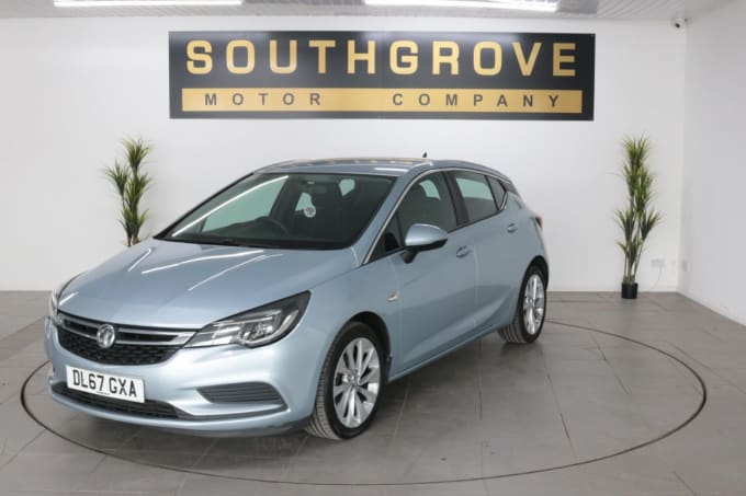 2025 Vauxhall Astra