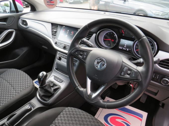 2025 Vauxhall Astra