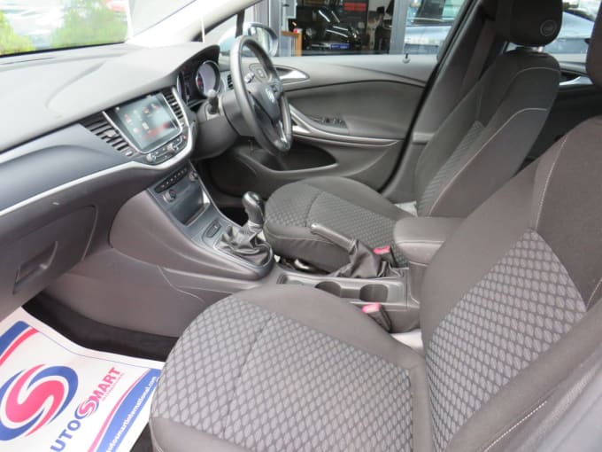 2025 Vauxhall Astra