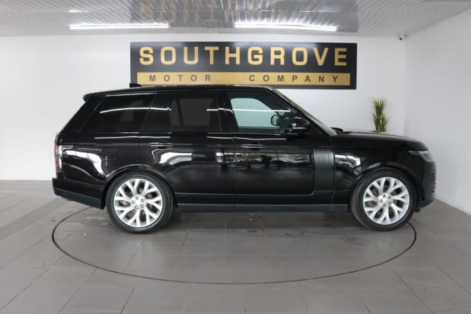 2025 Land Rover Range Rover