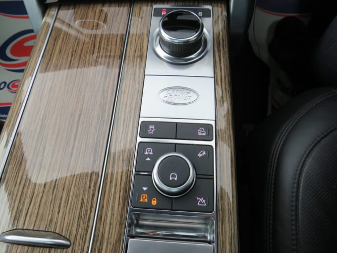 2025 Land Rover Range Rover