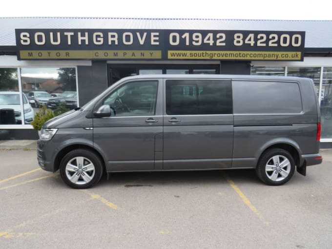 2025 Volkswagen Transporter