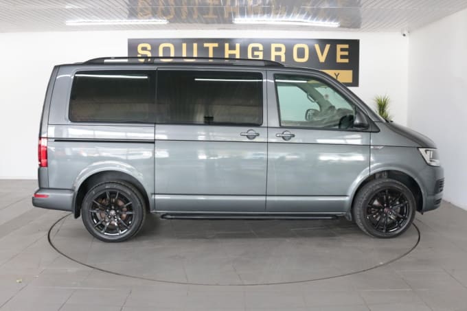 2018 Volkswagen Transporter Shuttle