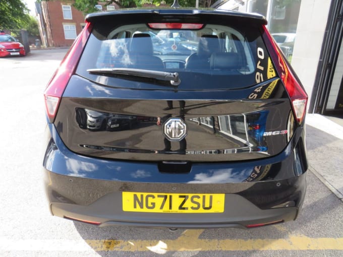 2025 Mg Mg3