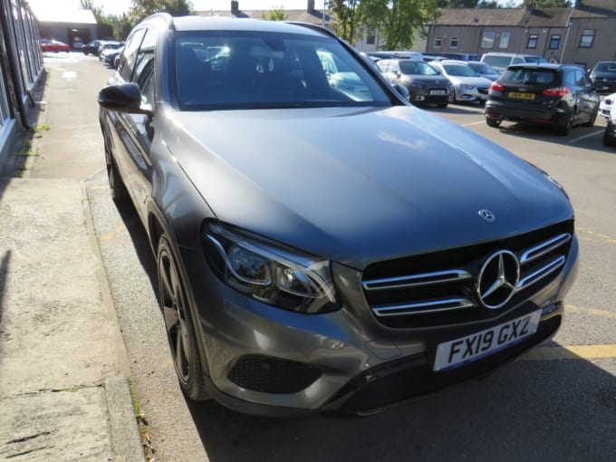 2025 Mercedes-benz Glc