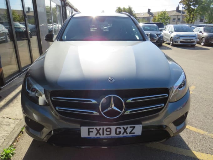 2025 Mercedes-benz Glc
