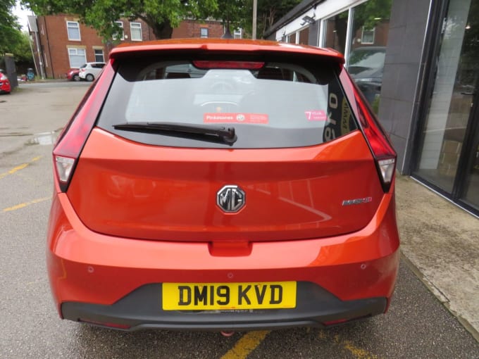 2025 Mg Mg3