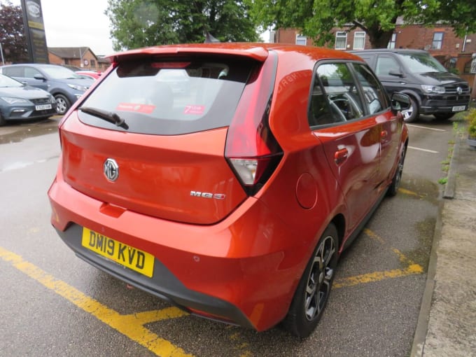 2025 Mg Mg3