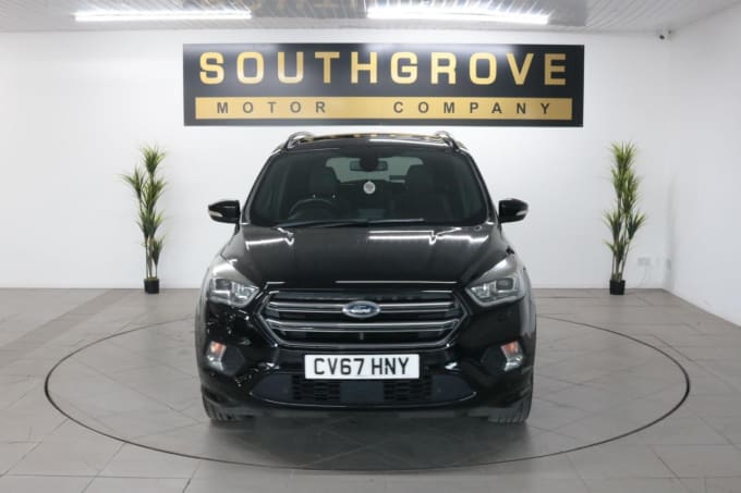 2025 Ford Kuga