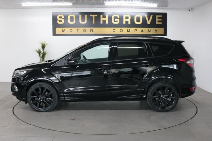 2025 Ford Kuga
