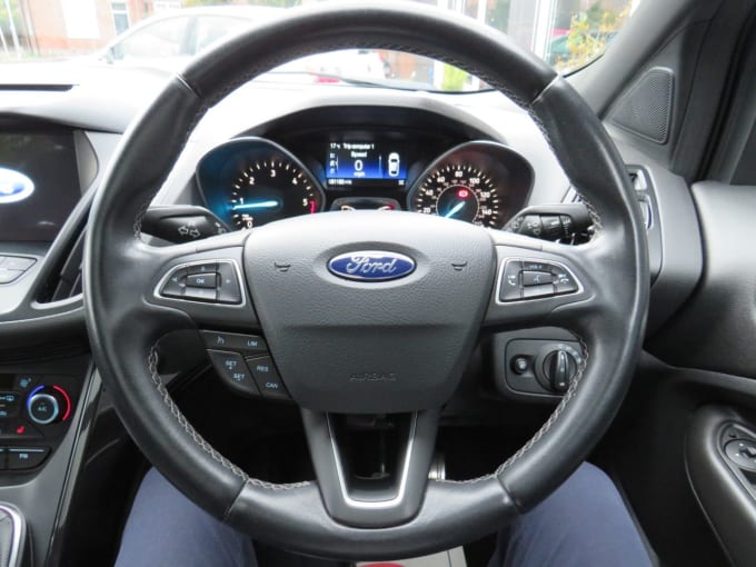 2025 Ford Kuga