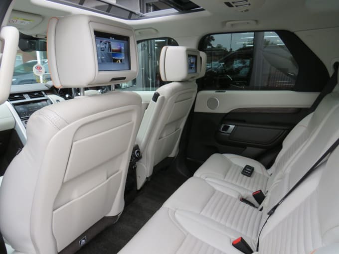 2025 Land Rover Discovery