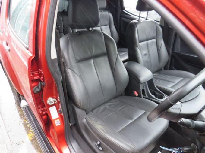 2025 Isuzu D-max