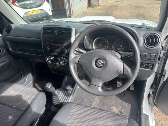 2025 Suzuki Jimny