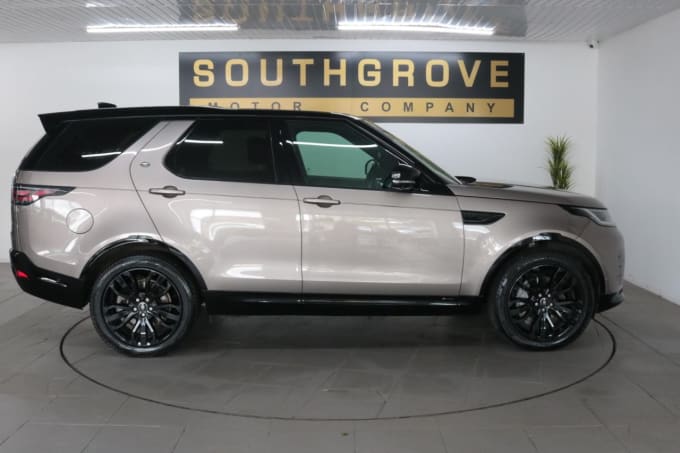 2025 Land Rover Discovery