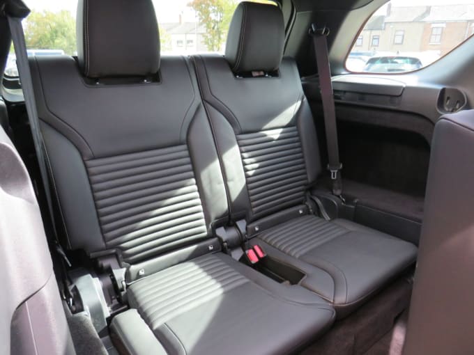 2025 Land Rover Discovery