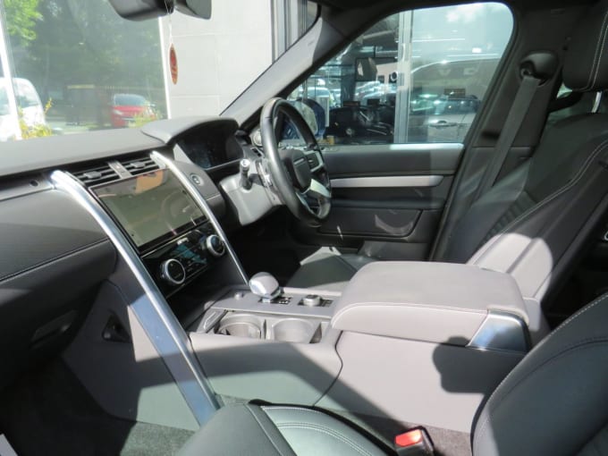 2025 Land Rover Discovery