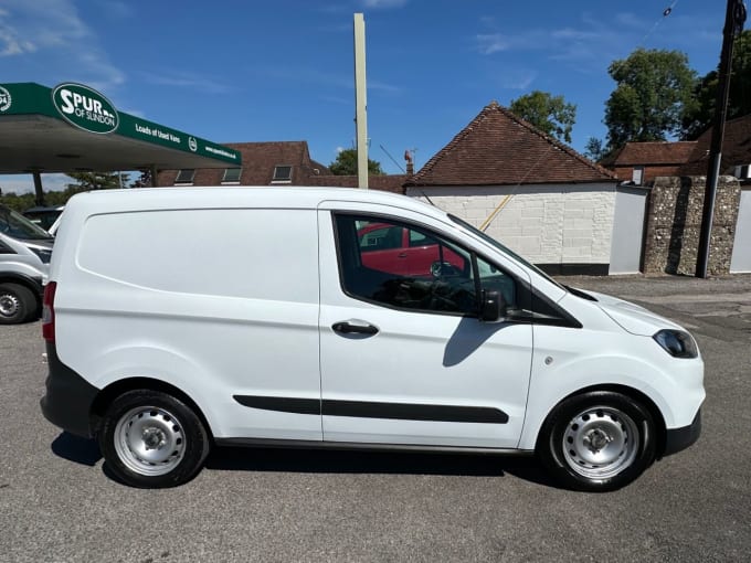 2024 Ford Transit Courier