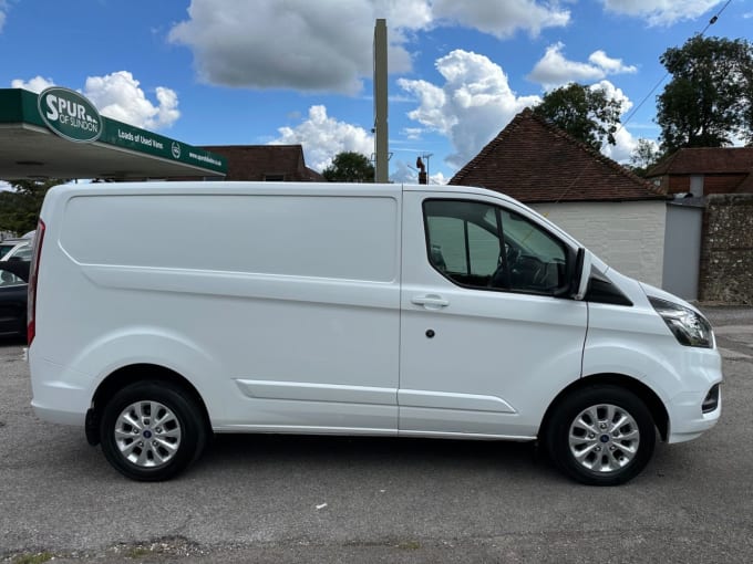 2025 Ford Transit Custom