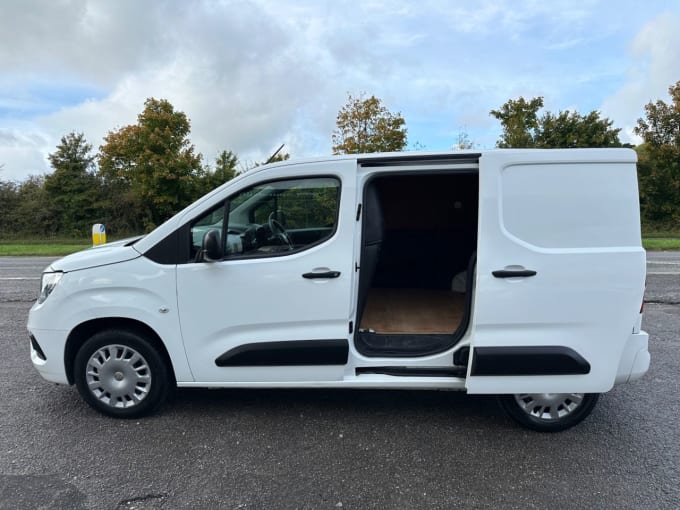 2025 Vauxhall Combo