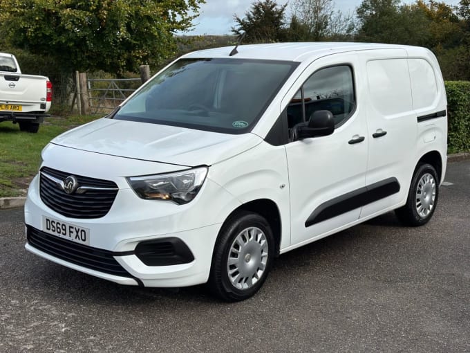 2025 Vauxhall Combo