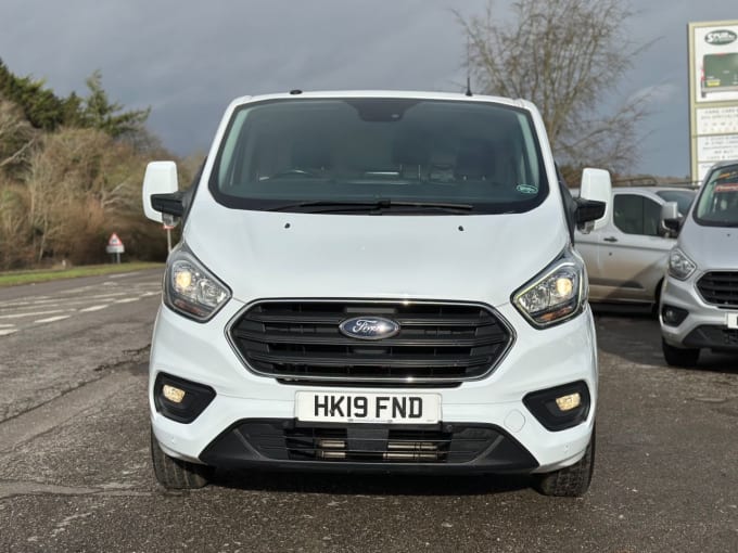 2025 Ford Transit Custom