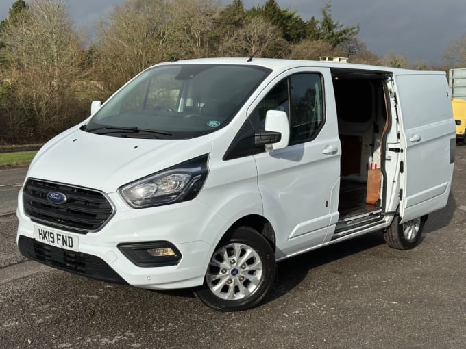 2025 Ford Transit Custom