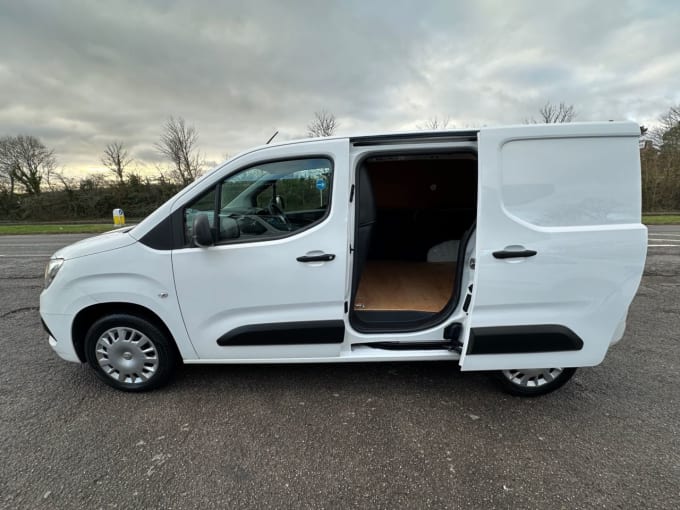 2025 Vauxhall Combo