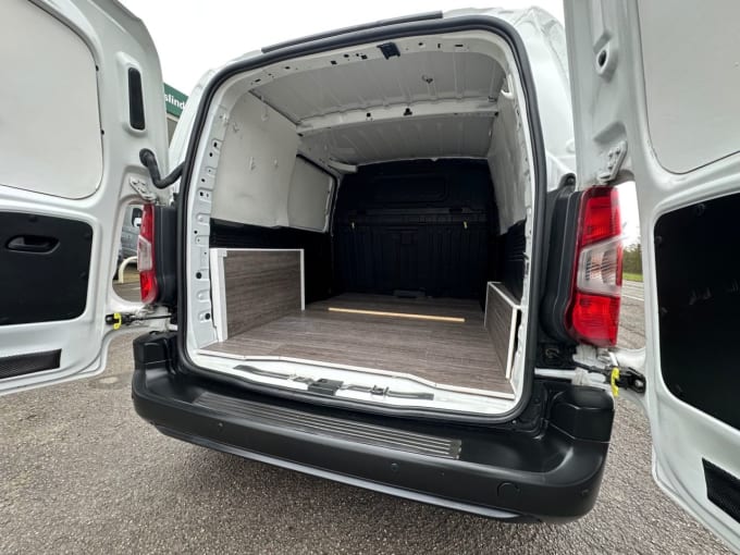 2025 Vauxhall Combo