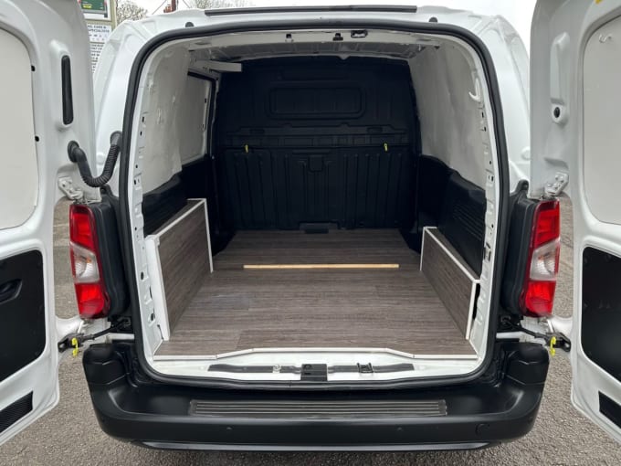 2025 Vauxhall Combo