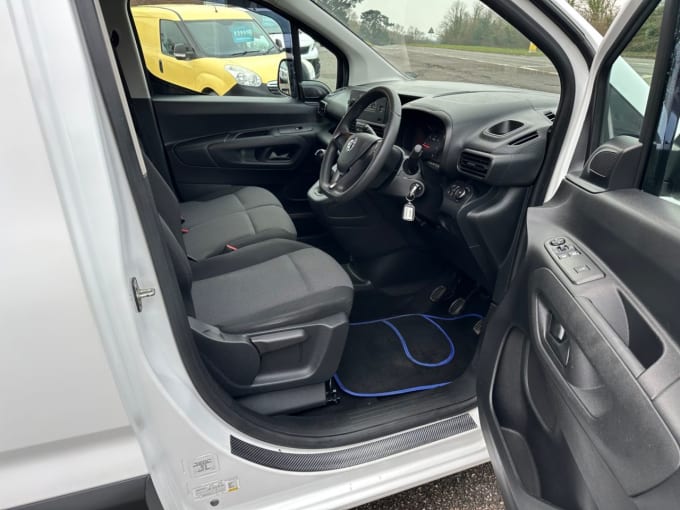 2025 Vauxhall Combo