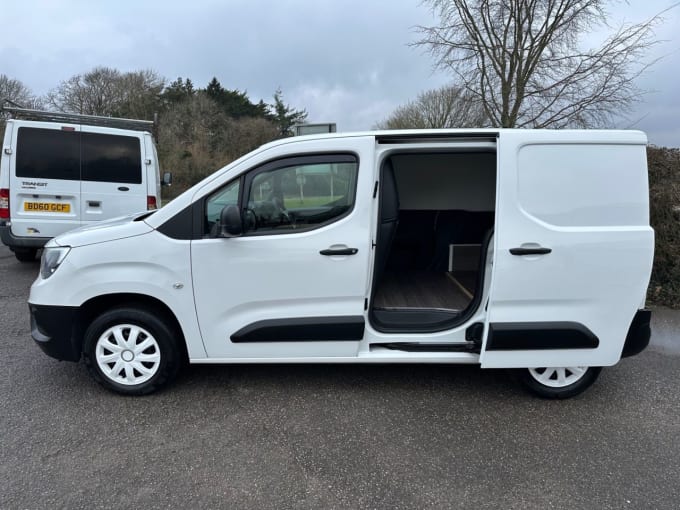 2025 Vauxhall Combo