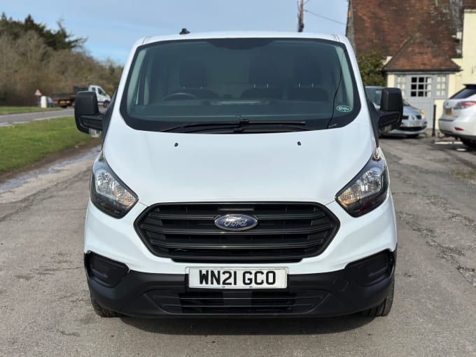 2025 Ford Transit Custom