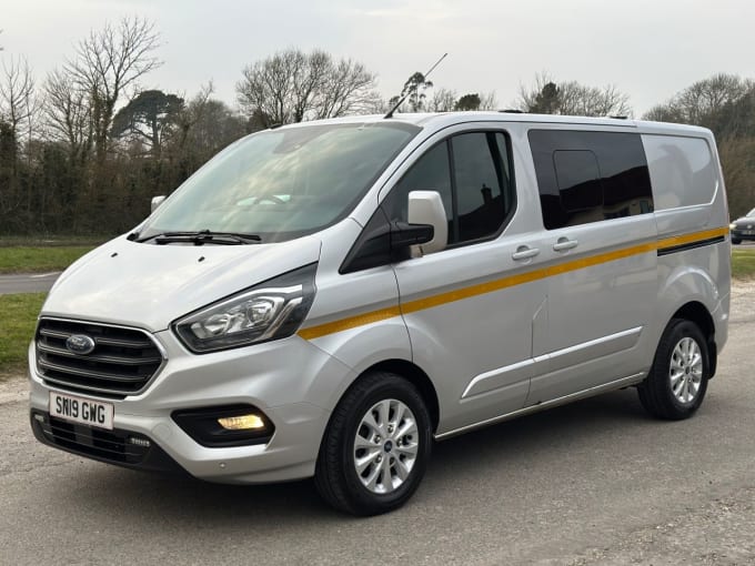 2025 Ford Transit Custom