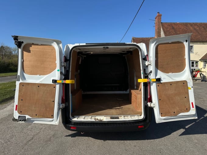 2025 Ford Transit Custom