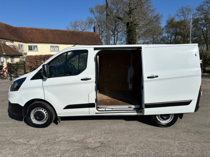 2025 Ford Transit Custom