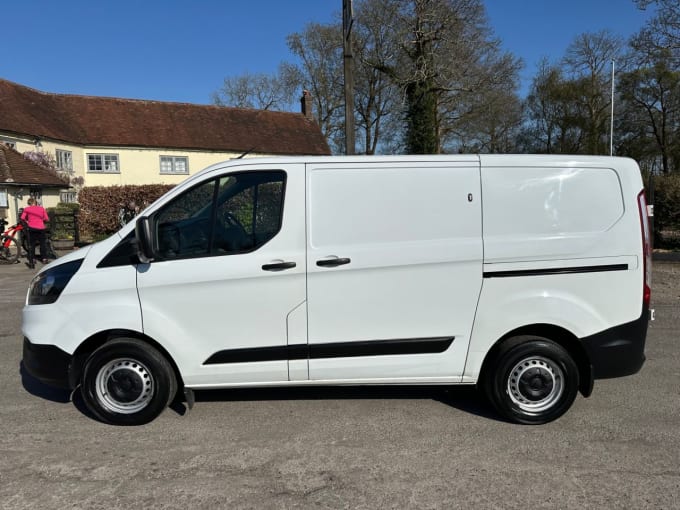 2025 Ford Transit Custom