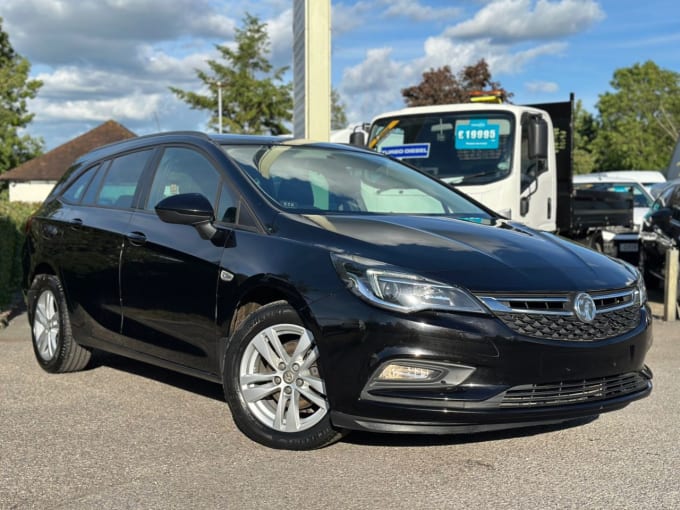 2025 Vauxhall Astra
