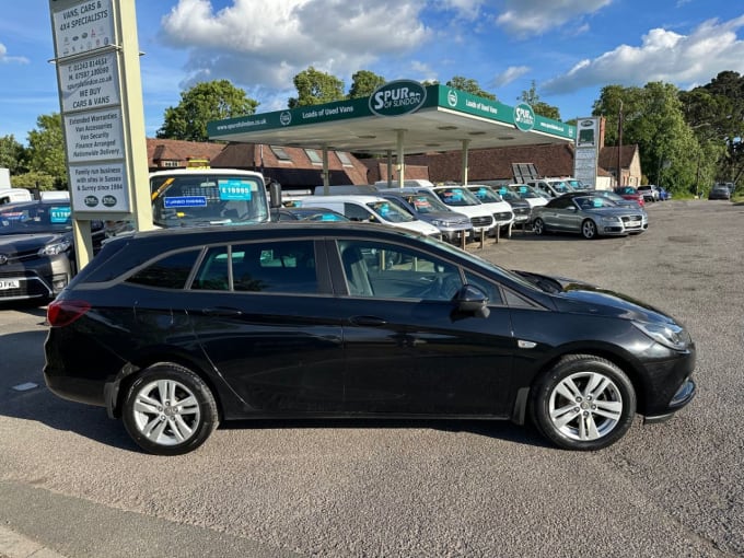 2025 Vauxhall Astra