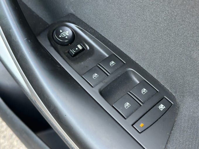 2025 Vauxhall Astra