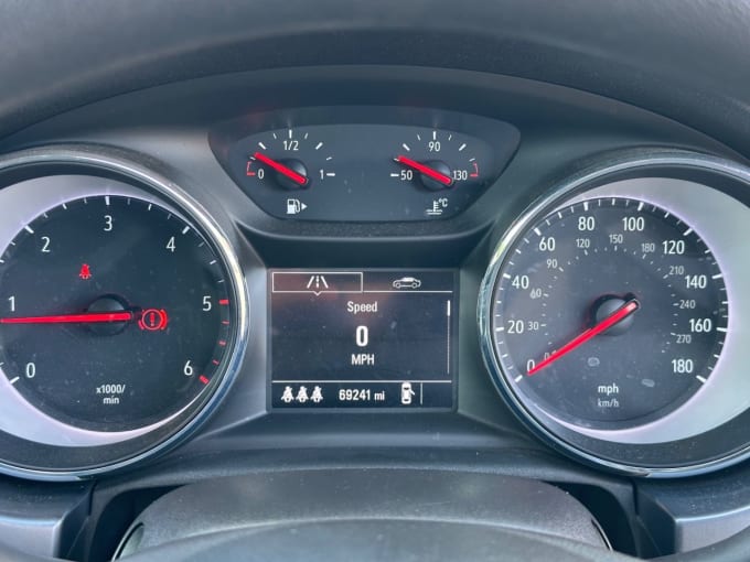 2025 Vauxhall Astra