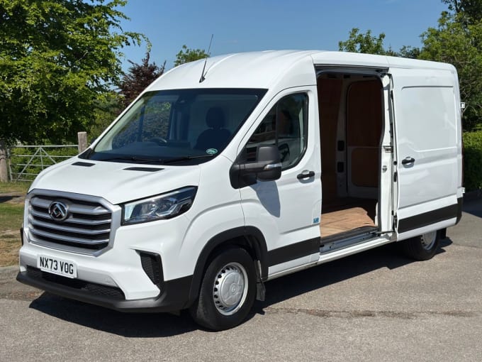 2025 Maxus Deliver 9