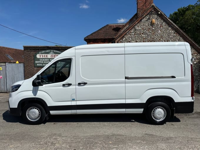 2025 Maxus Deliver 9