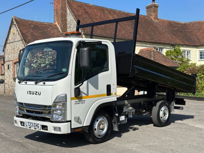 2025 Isuzu Grafter