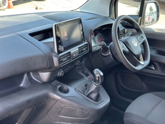 2025 Vauxhall Combo