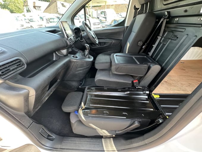 2025 Vauxhall Combo