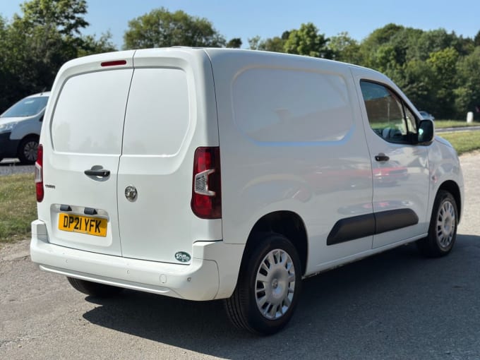 2025 Vauxhall Combo