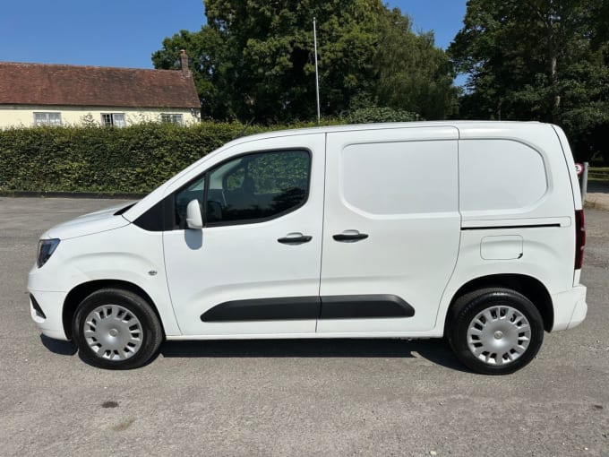 2025 Vauxhall Combo